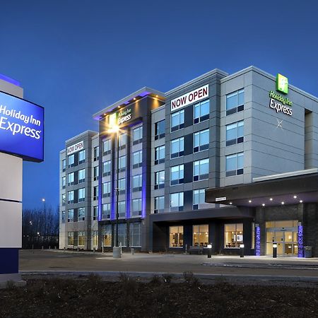 Holiday Inn Express - Red Deer North By Ihg Kültér fotó