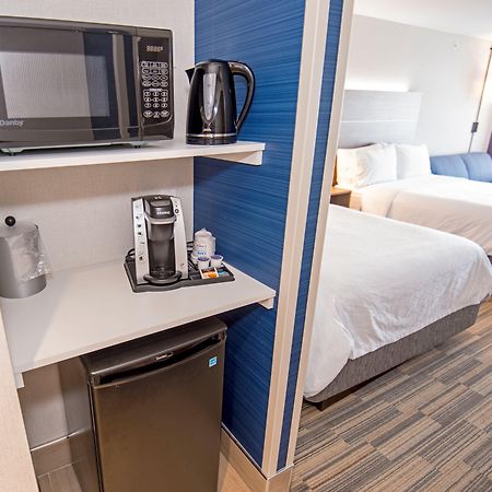 Holiday Inn Express - Red Deer North By Ihg Kültér fotó