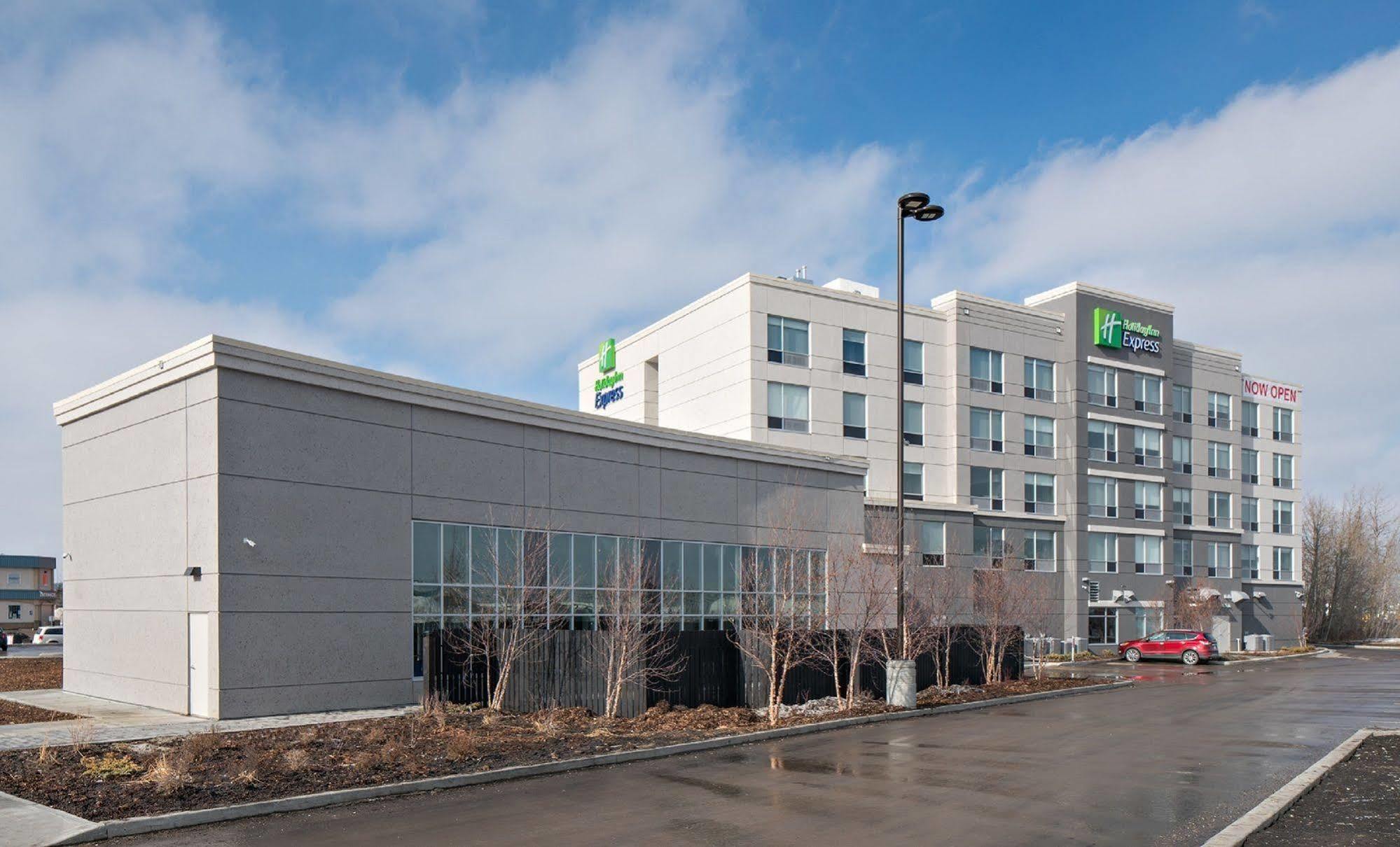Holiday Inn Express - Red Deer North By Ihg Kültér fotó